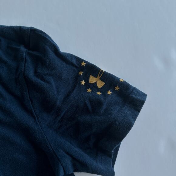 Under Armour The Rock Graphic Tee - Boys Large - Blue - Picture 3 of 4